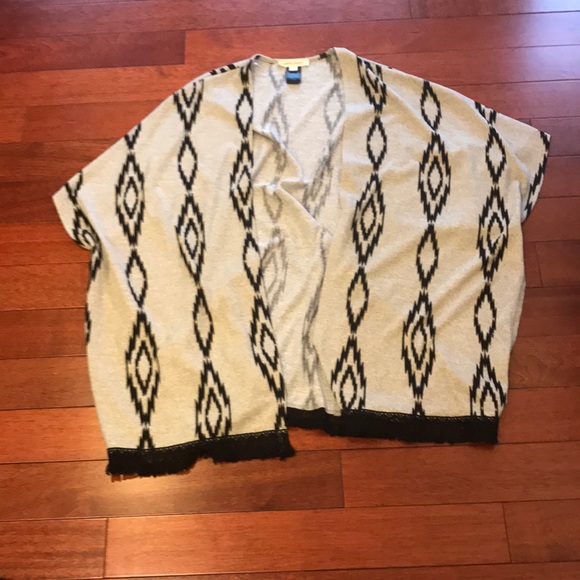💋knit poncho - Picture 1 of 5